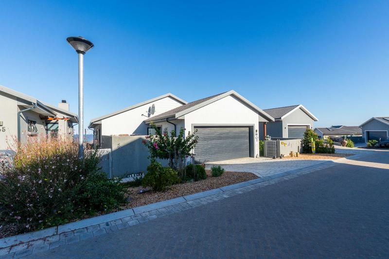 2 Bedroom Property for Sale in Groot Brakrivier Central Western Cape